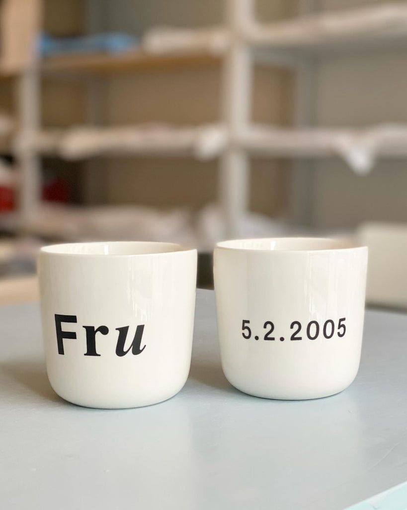 Bryllupskopper med dato og hr og fru