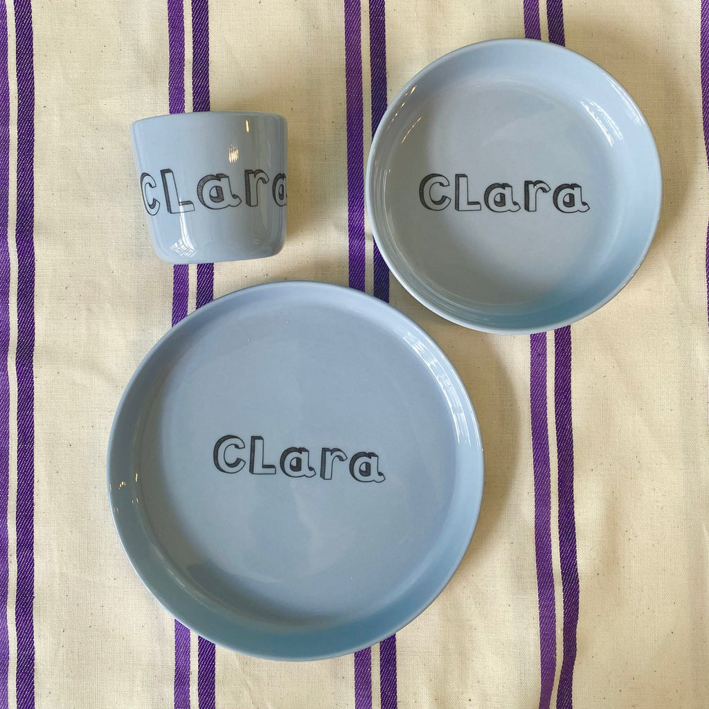 Børnestel i samme farve - familie bogstaver