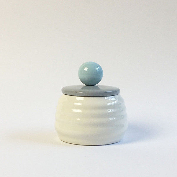 perlekrukke, porcelænskrukke med perle fra liebe